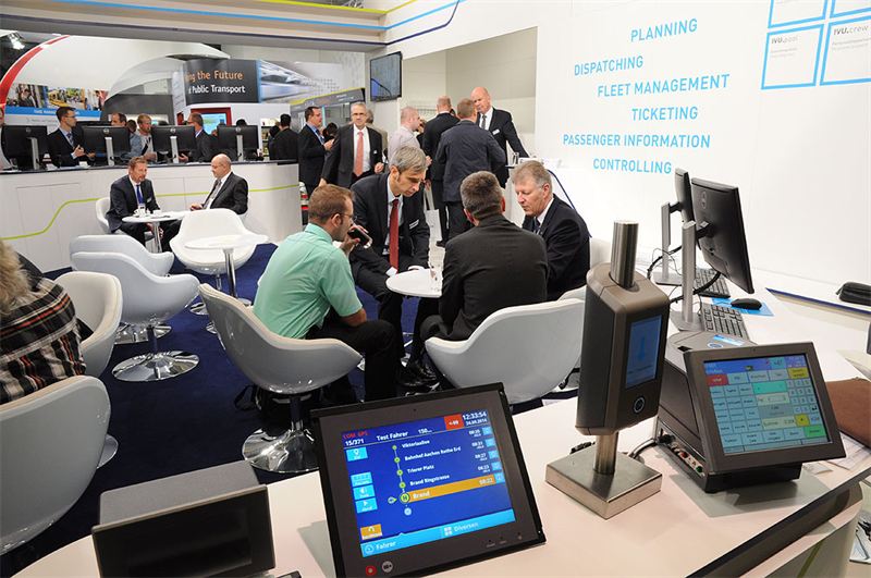 Bei der InnoTrans 2016 zeigt die IVU Traffic Technologies AG in Halle 2.1 an Stand 404 ihre integrierte Standardlösung IVU.suite für vollständig digitale Arbeitsabläufe (Bild: IVU)